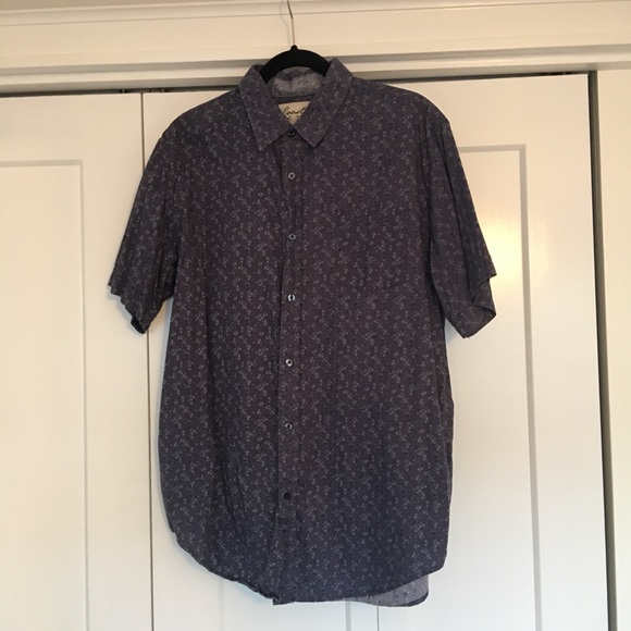Floral short sleeve button down - Picture 2 of 5
